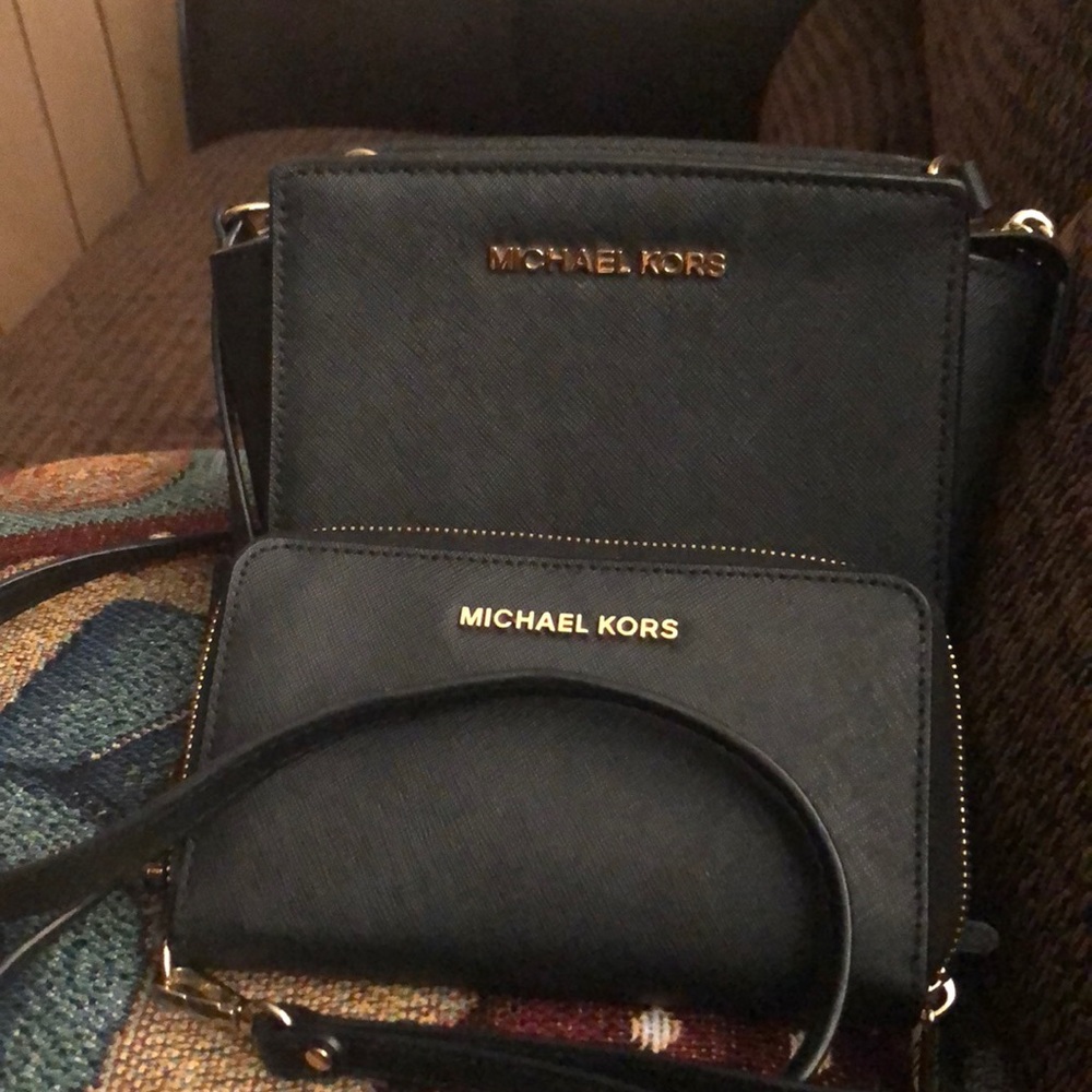 Michael Kors Purse And Wallet set